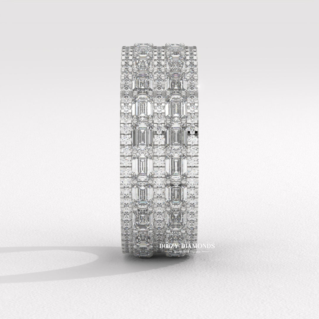 Side view of baguette & round diamond wedding band