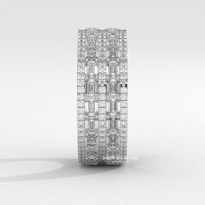 Side view of baguette & round diamond wedding band