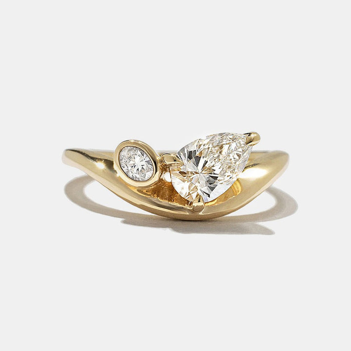 Buy 1.0CT oval bezel lab grown diamond engagement ring online