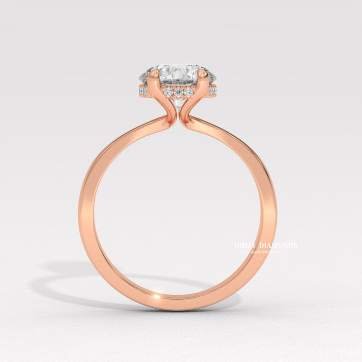 Diamond solitaire engagement ring close-up showing high clarity diamond clarity