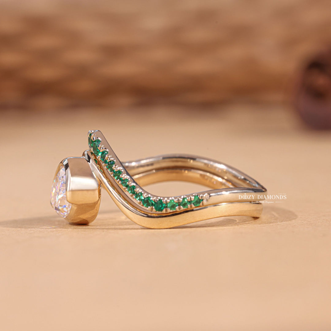 1.50CT Pear F/VS2 Lab Grown Diamond East West Bridal Ring Set