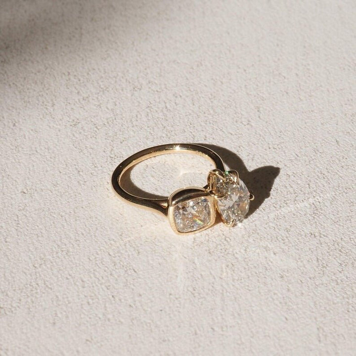 Pear cut engagement ring side view showing band detail