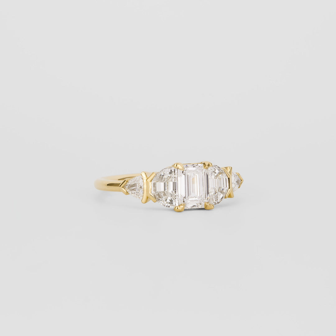 eco friendly diamond ring, conflict free diamond ring, certified lab grown diamond, premium lab diamond ring, luxury lab grown diamond, sustainable luxury jewelry, ethical bridal jewelry, eco conscious jewelry, lab grown bridal ring, lab grown wedding ring, emerald lab diamond ring