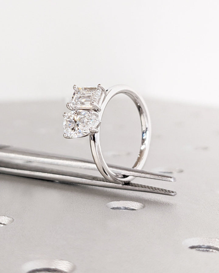 Pear solitaire lab grown diamond ring side profile in gold setting
