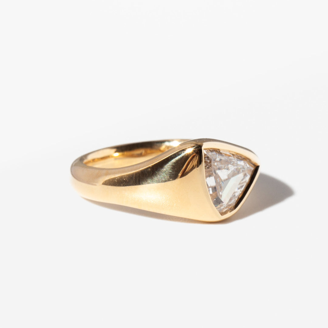 Shop floe-cut cut signet lab grown diamond engagement ring online