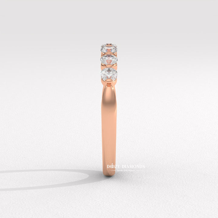 IGI certified round diamond wedding band