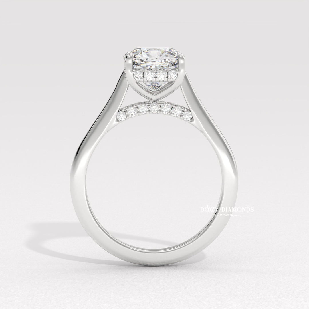 Cushion solitaire ring set with an IGI graded diamond