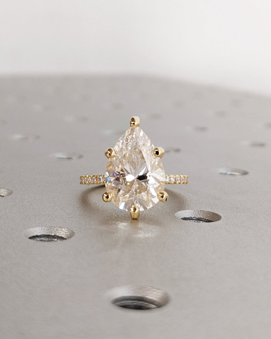 Buy 4.0CT pear hidden halo lab grown diamond engagement ring online