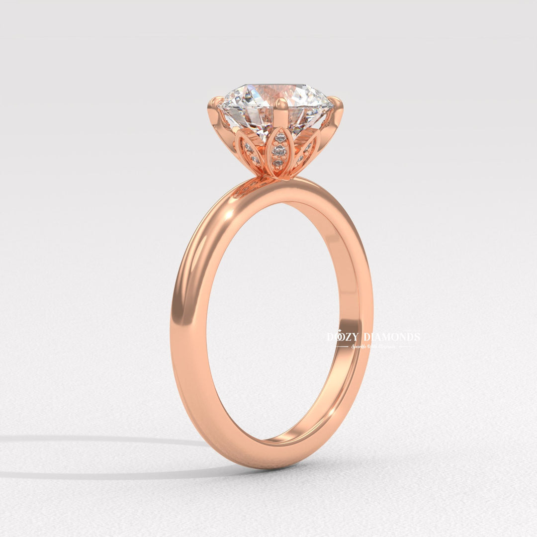 Round cut solitaire engagement ring with IGI certified center diamond