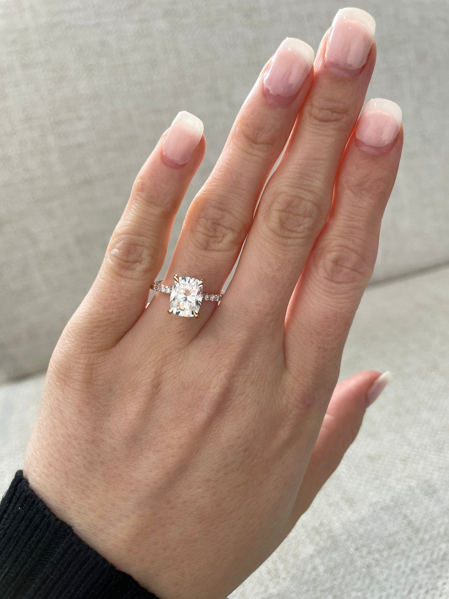 engagement ring centerpiece, white gold engagement ring, yellow gold diamond ring, rose gold diamond ring, platinum engagement ring, 2 carat diamond ring, 3 carat diamond ring