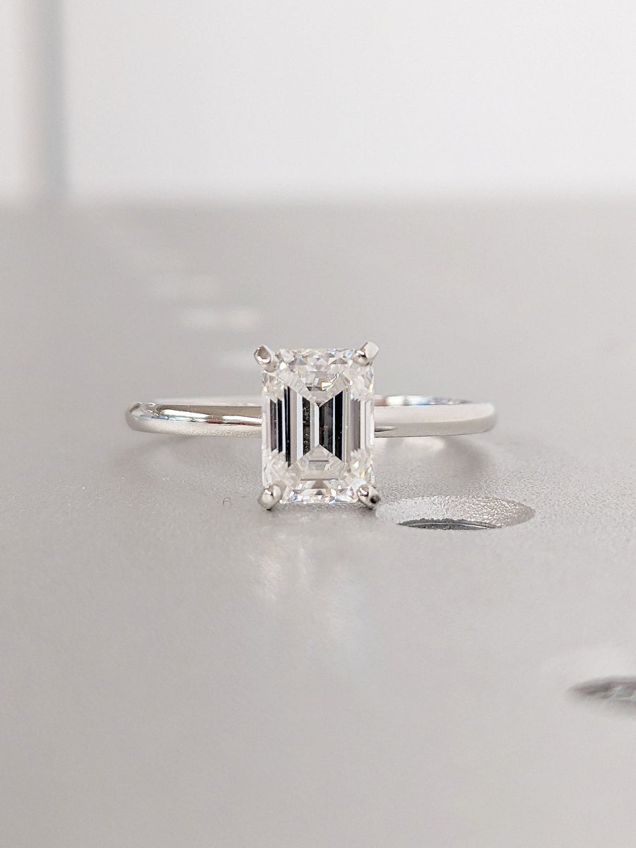 Discover emerald solitaire lab grown diamond engagement ring online