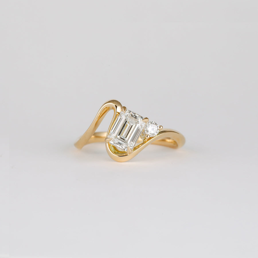emerald cut lab grown diamond ring, emerald cut CVD diamond ring, unique emerald engagement ring, luxury emerald diamond ring, emerald proposal ring, engagement ring for her, bridal jewelry, wedding jewelry, luxury jewelry gift, modern romance ring, artisan engagement ring,