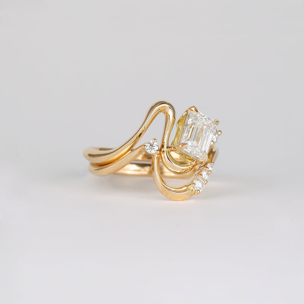 wedding jewelry, luxury jewelry gift, modern romance ring, artisan engagement ring, handcrafted luxury ring, premium bridal jewelry, luxury romance jewelry, bridal keepsake ring, timeless bridal ring, luxury heirloom ring, exclusive diamond ring, fine luxury jewelry, sustainable bridal jewelry,
