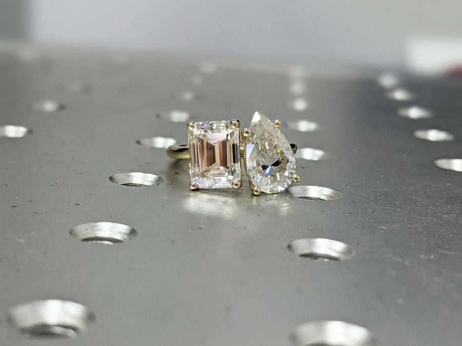 Discover pear solitaire lab grown diamond engagement ring online