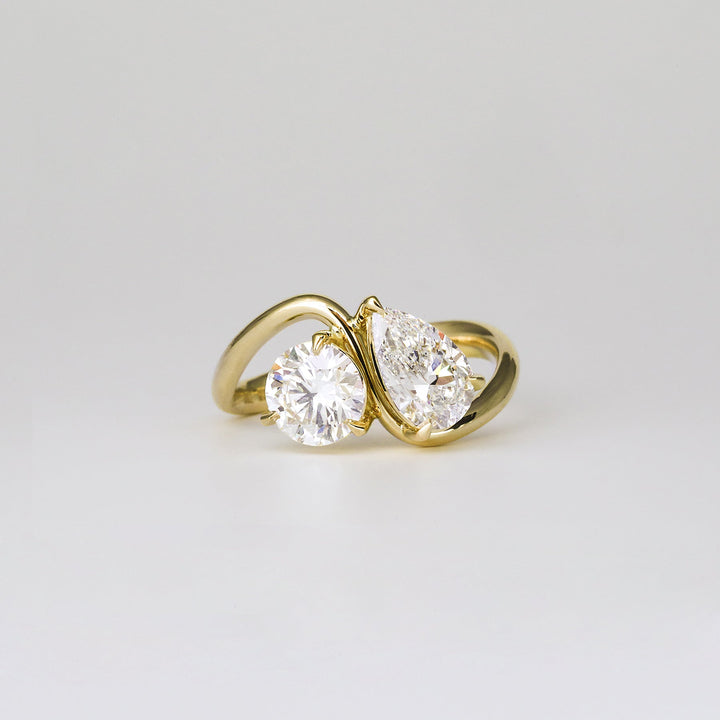 Discover round solitaire lab grown diamond engagement ring online