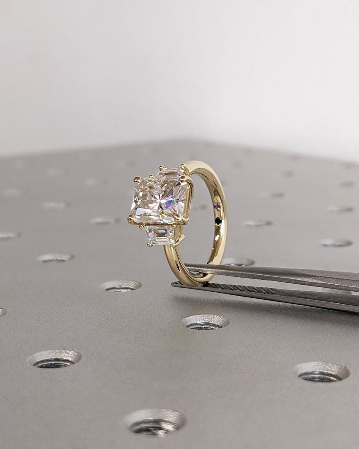 IGI certified radiant cut diamond in solitaire engagement ring setting