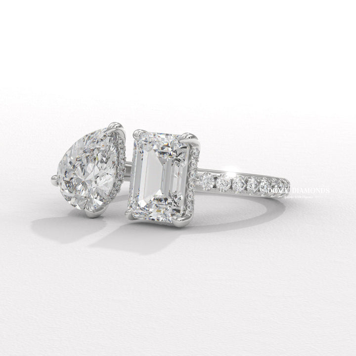 IGI certified pear cut diamond in solitaire engagement ring setting