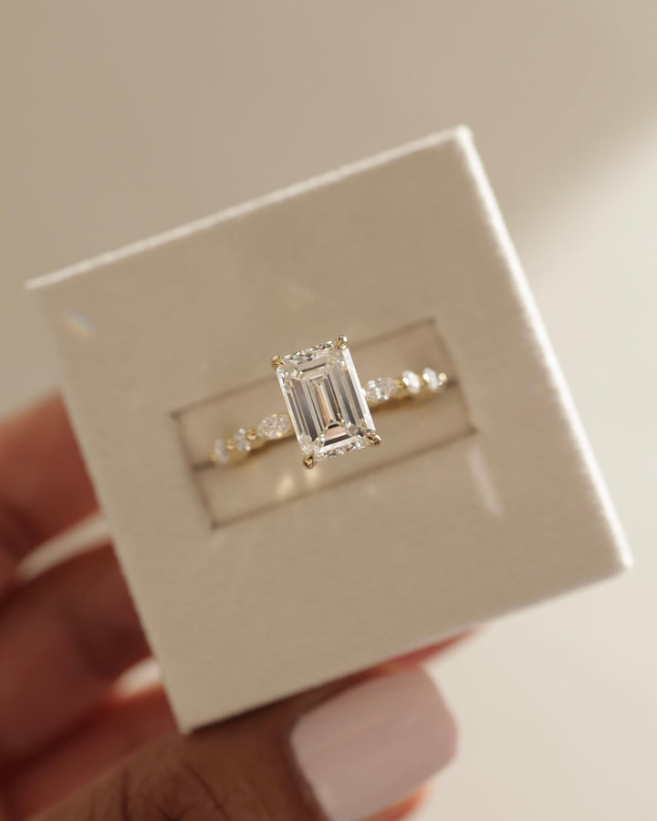 modern solitaire pavé setting, classic solitaire pavé setting, minimalist solitaire pavé setting, refined solitaire pavé setting, gold pavé setting, platinum pavé setting, white gold pavé setting