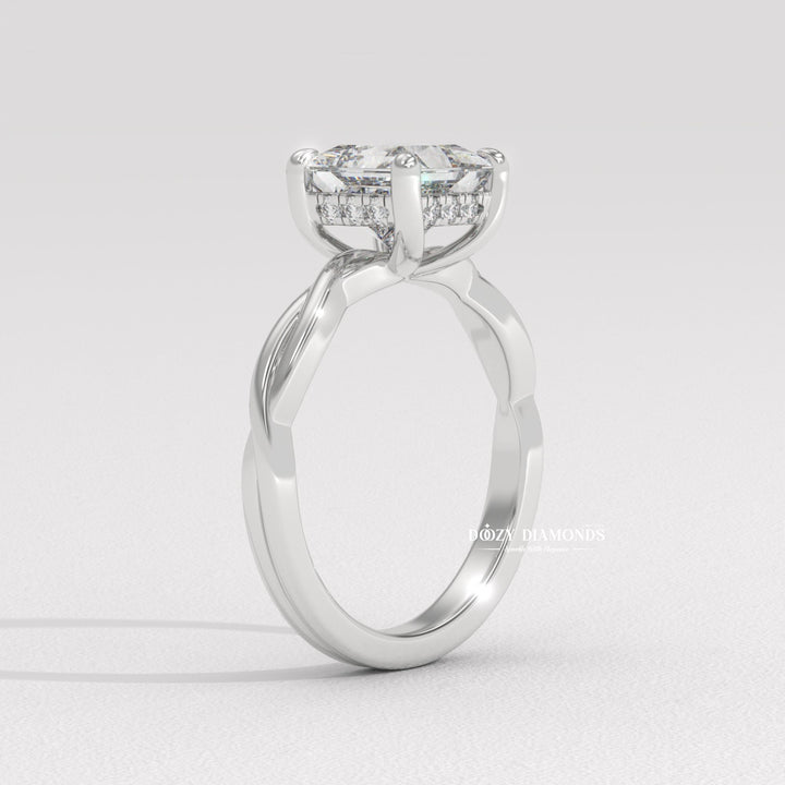 Profile view of princess cut solitaire engagement ring band