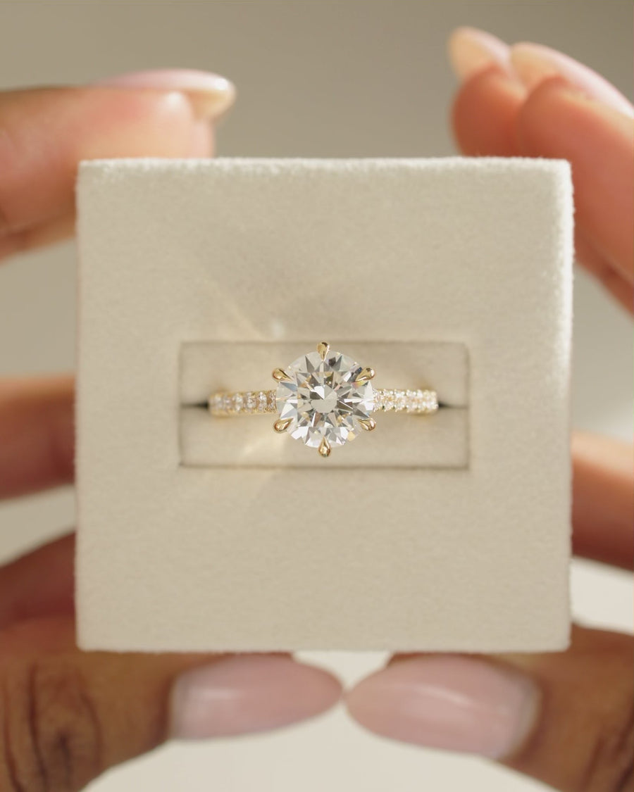 bead set pavé setting, bright cut pavé setting, shared prong pavé setting, round pavé setting, engagement pavé setting, bridal pavé setting, diamond pavé setting, pavé engagement setting, pavé ring setting, modern pavé setting, classic pavé setting, minimalist pavé setting,