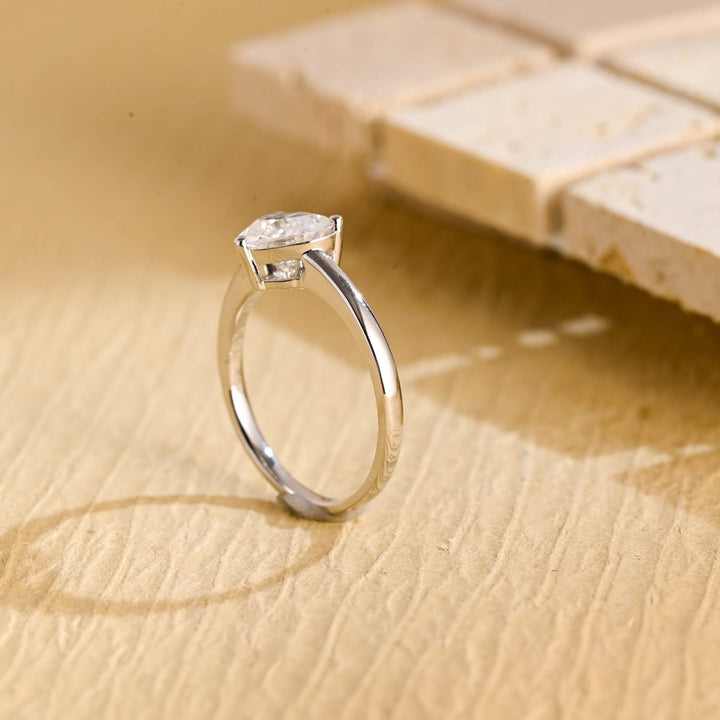 Buy heart cut solitaire diamond engagement ring with free shipping