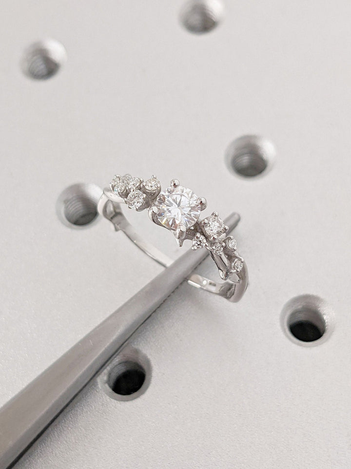 Discover round cluster lab grown diamond engagement ring online