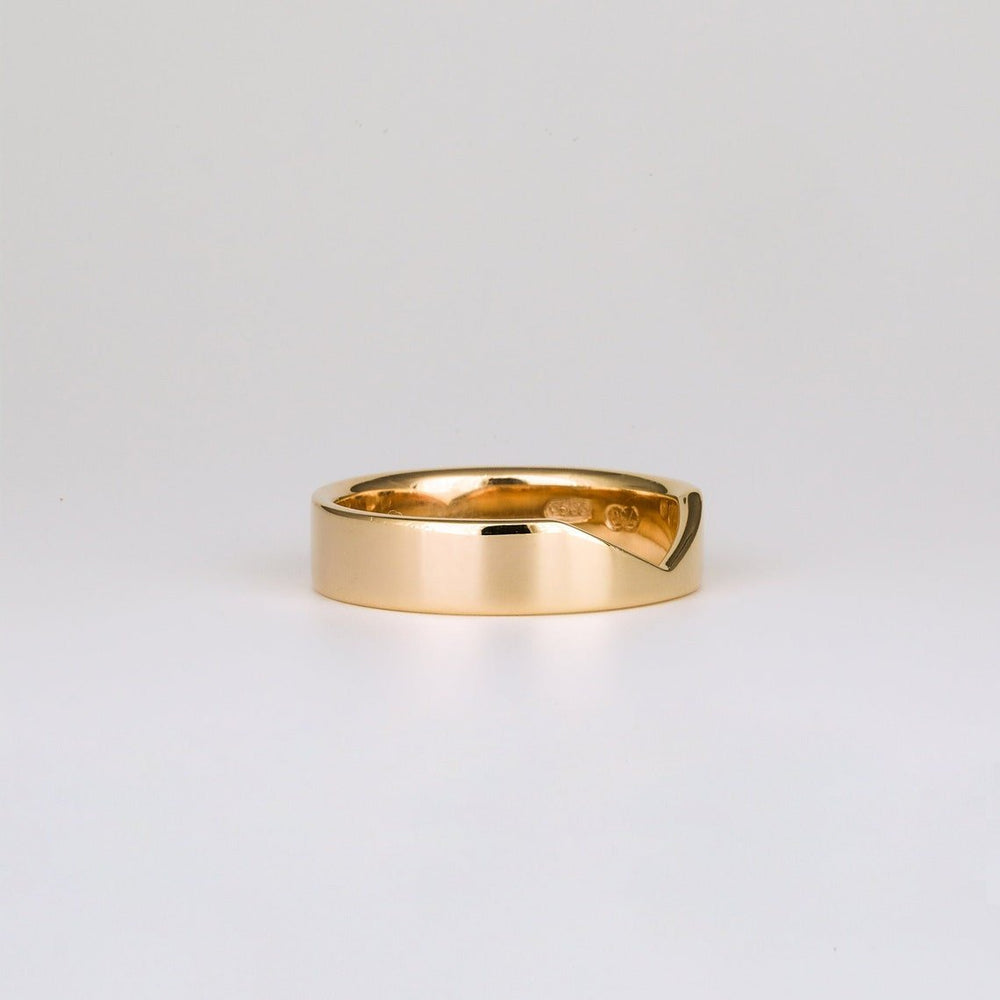 14k Solid Gold Unique Deep Curve Chevron Wedding Band - Doozy Diamonds