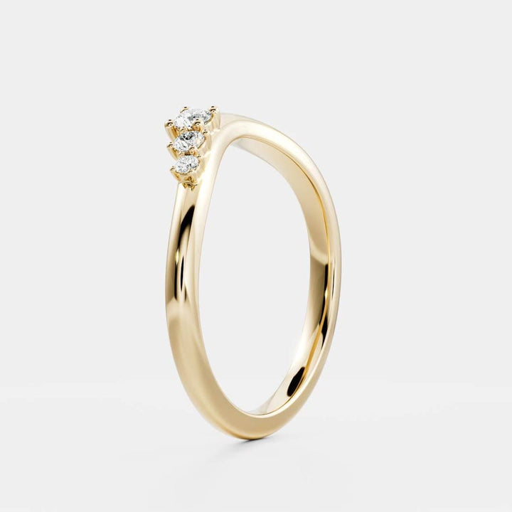 Close-up of 0.40CT round lab grown diamonds