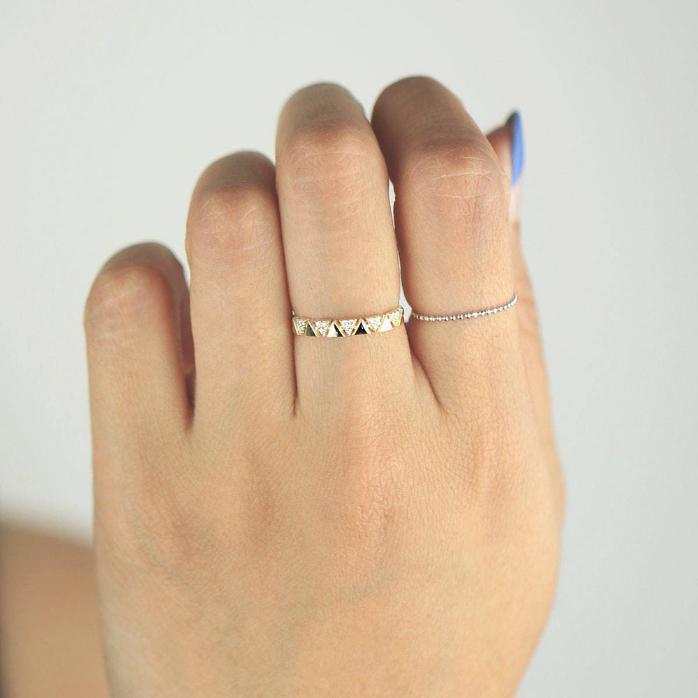 0.18CT Round Alternating Triangle lab grown diamonds Wedding Band In Solid Gold - Doozy Diamonds