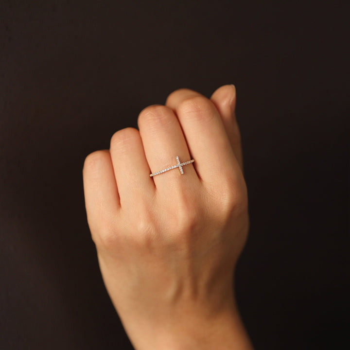 0.1CT Round Cross lab grown diamonds Wedding Band In Solid Gold - Doozy Diamonds