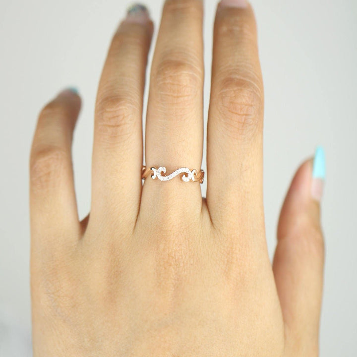 0.1CT Round S Shaped lab grown diamonds Wedding Band In 18K Solid Gold - Doozy Diamonds