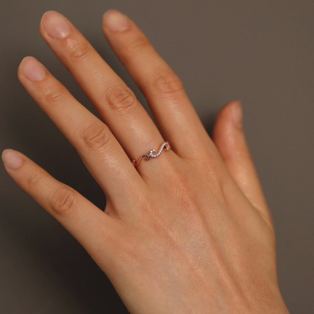 0.1CT Round S Shaped lab grown diamonds Wedding Band In 18K Solid Gold - Doozy Diamonds