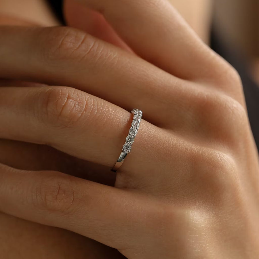Round Cut Shared Prongs Diamond lab grown diamond Wedding Band - Doozy Diamonds