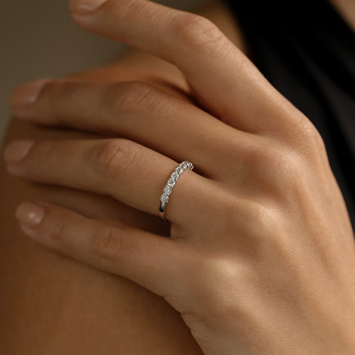 Round Cut Shared Prongs Diamond lab grown diamond Wedding Band - Doozy Diamonds