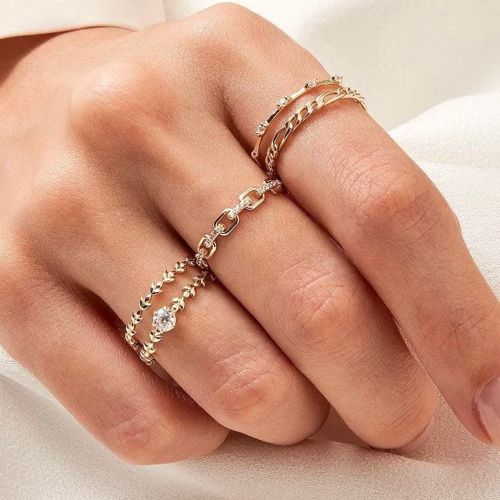 Link Chain Diamond lab grown diamond Wedding Band in 18K Gold - Doozy Diamonds