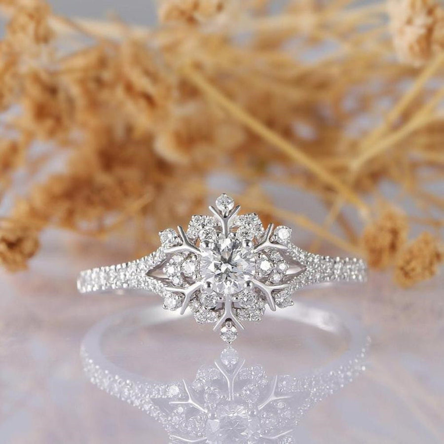 Round Cut Diamond Beautiful Snowflake Ring for Women - Doozy Diamonds