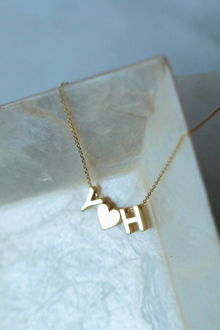 Initial Minimalist Letter Necklace for Women in 18K Gold - Doozy Diamonds