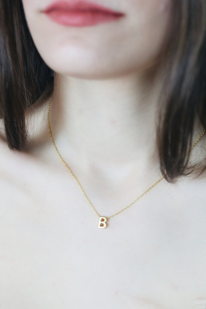 Initial Minimalist Letter Necklace for Women in 18K Gold - Doozy Diamonds