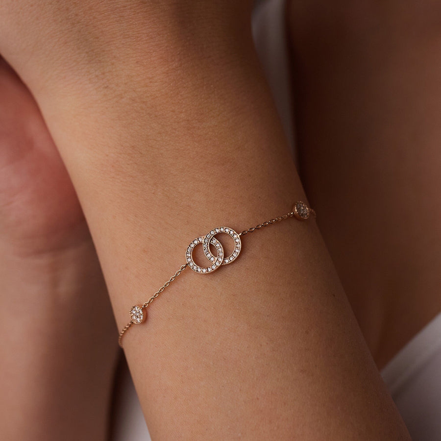 Intertwined Double Circle Diamond Bracelet for Mother Gift - Doozy Diamonds