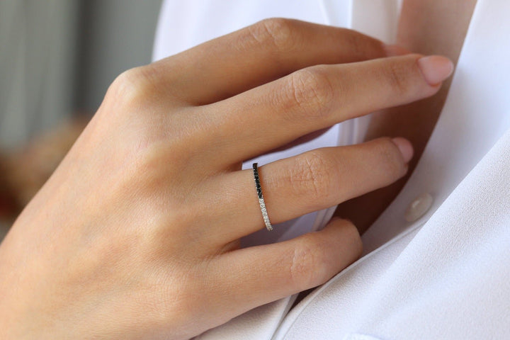 Round Cut Half Black Half White Diamond Full Eternity Band for Her - Doozy Diamonds