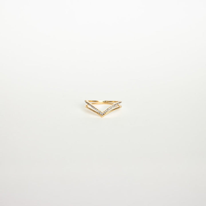 Round Cut lab grown diamonds Curved Wedding Band in Yellow Gold - Doozy Diamonds