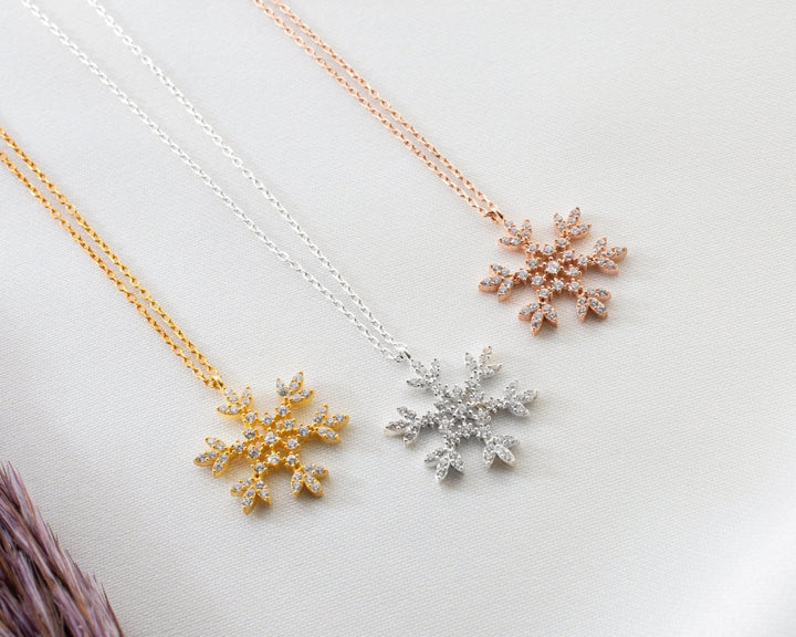 Round Cut Diamond Shining snowflake Bracelet for Christmas Gift - Doozy Diamonds