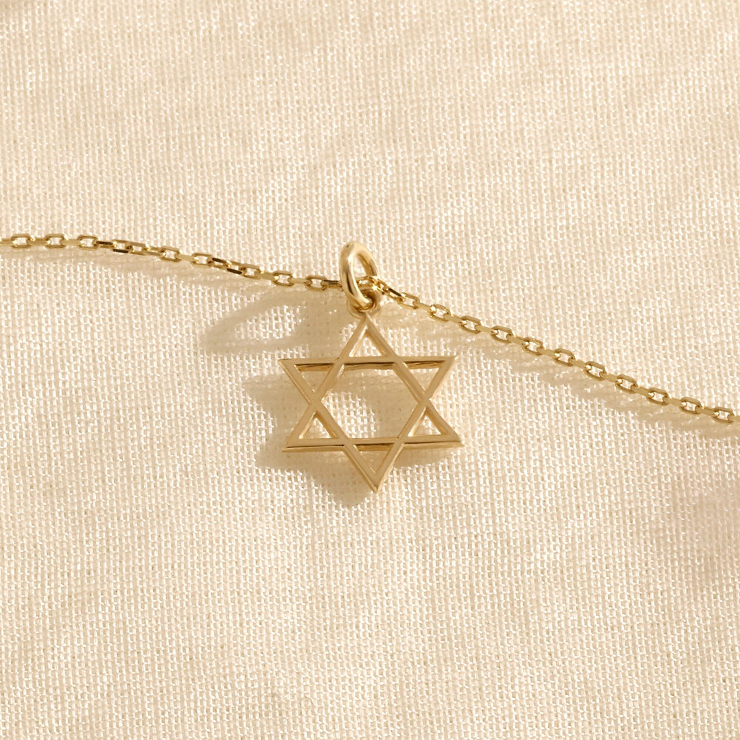 Star Charm lab grown diamonds Pendant Necklace in 14K Gold - Doozy Diamonds