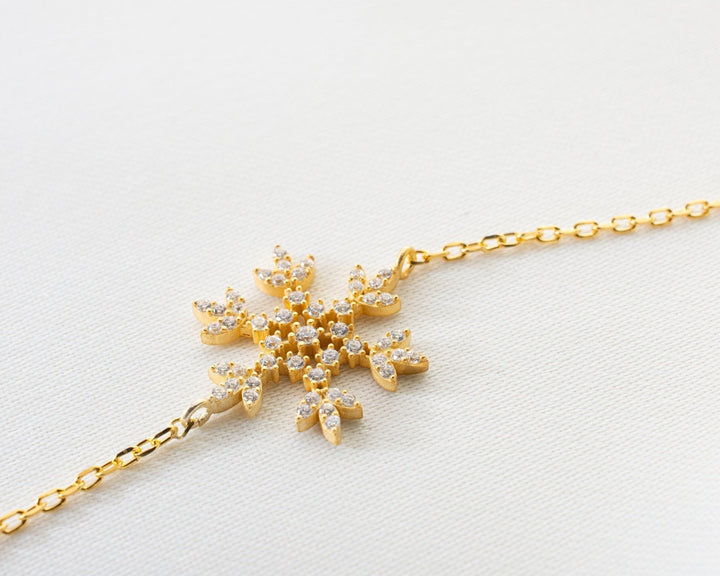 Round Cut Diamond Shining snowflake Bracelet for Christmas Gift - Doozy Diamonds