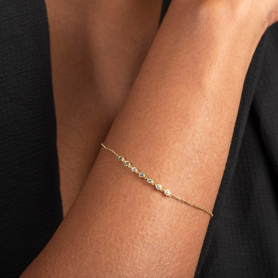 Round Cut lab grown diamonds Bezel Setting Bracelet for Women - Doozy Diamonds
