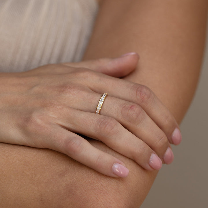 Princess Cut Diamond Bar lab grown diamond Wedding Band in Solid Gold - Doozy Diamonds