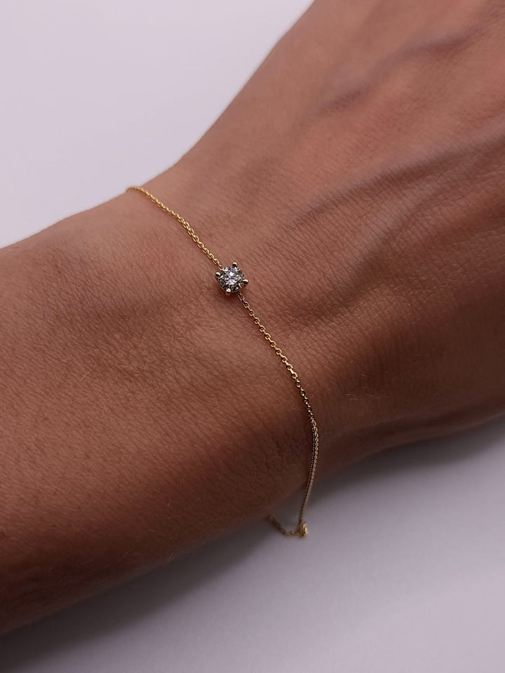 0.2Ct Round Cut Diamond Solitaire Bracelet for Women - Doozy Diamonds