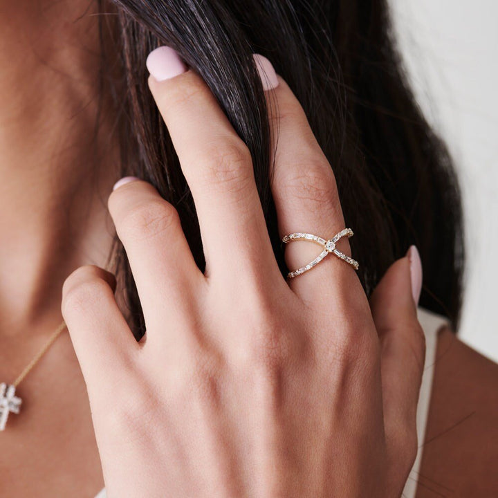 Baguette & Round Diamond Crisscross Band for Her - Doozy Diamonds