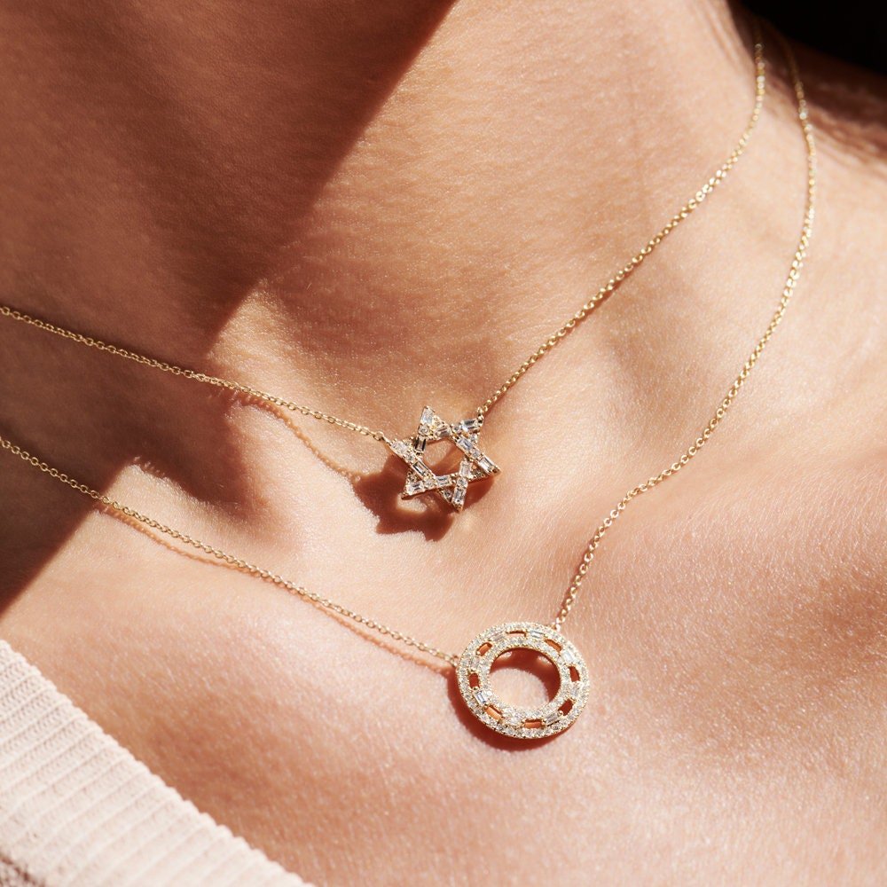 Baguette & Round Cut Diamond Circle Pendant Necklace for Her - Doozy Diamonds