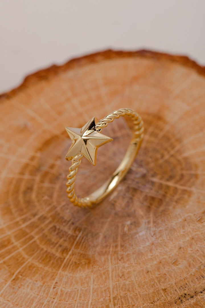 14K Yellow Gold Star Shaped Plain Wedding Ring for Women - Doozy Diamonds